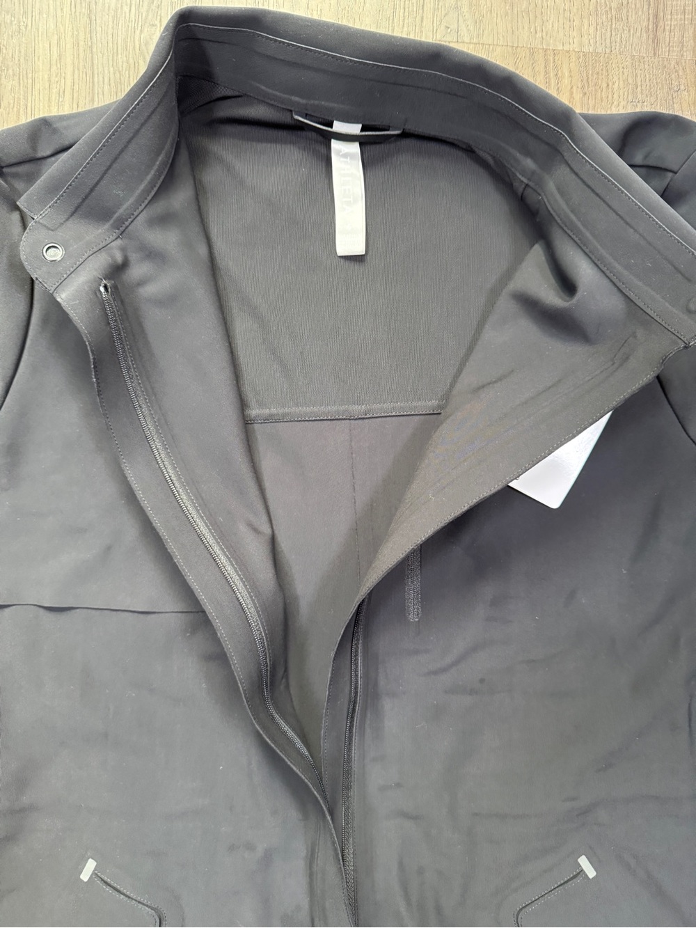 Athleta Lunar Jacket NWT Black Zip Front Size 6 - Picture 6 of 13